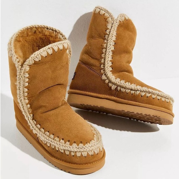 MOU Boots - Picture 1 of 11